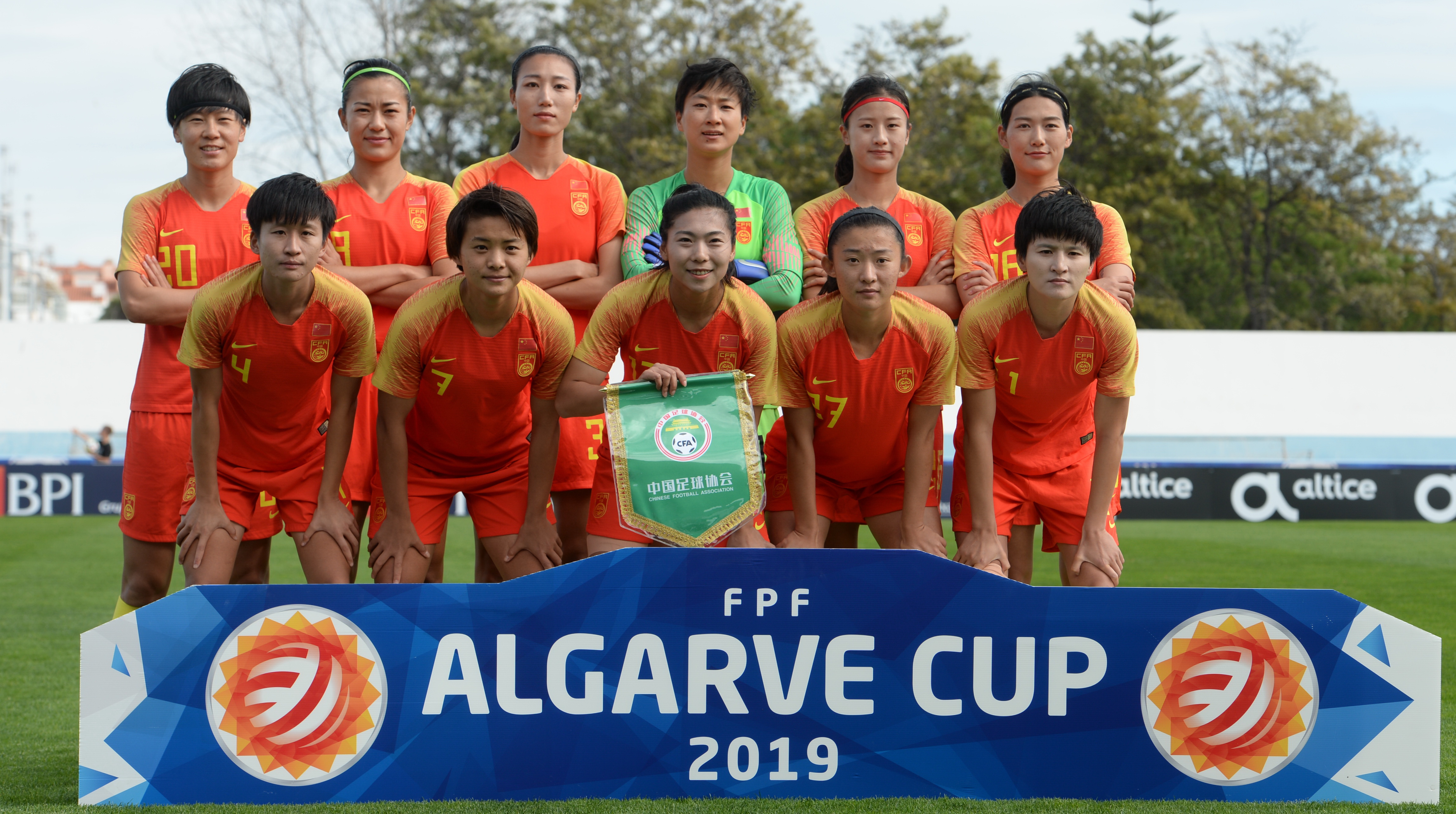 开云体育2026-中国队力克葡萄牙队，奥恰洛夫刷新纪录