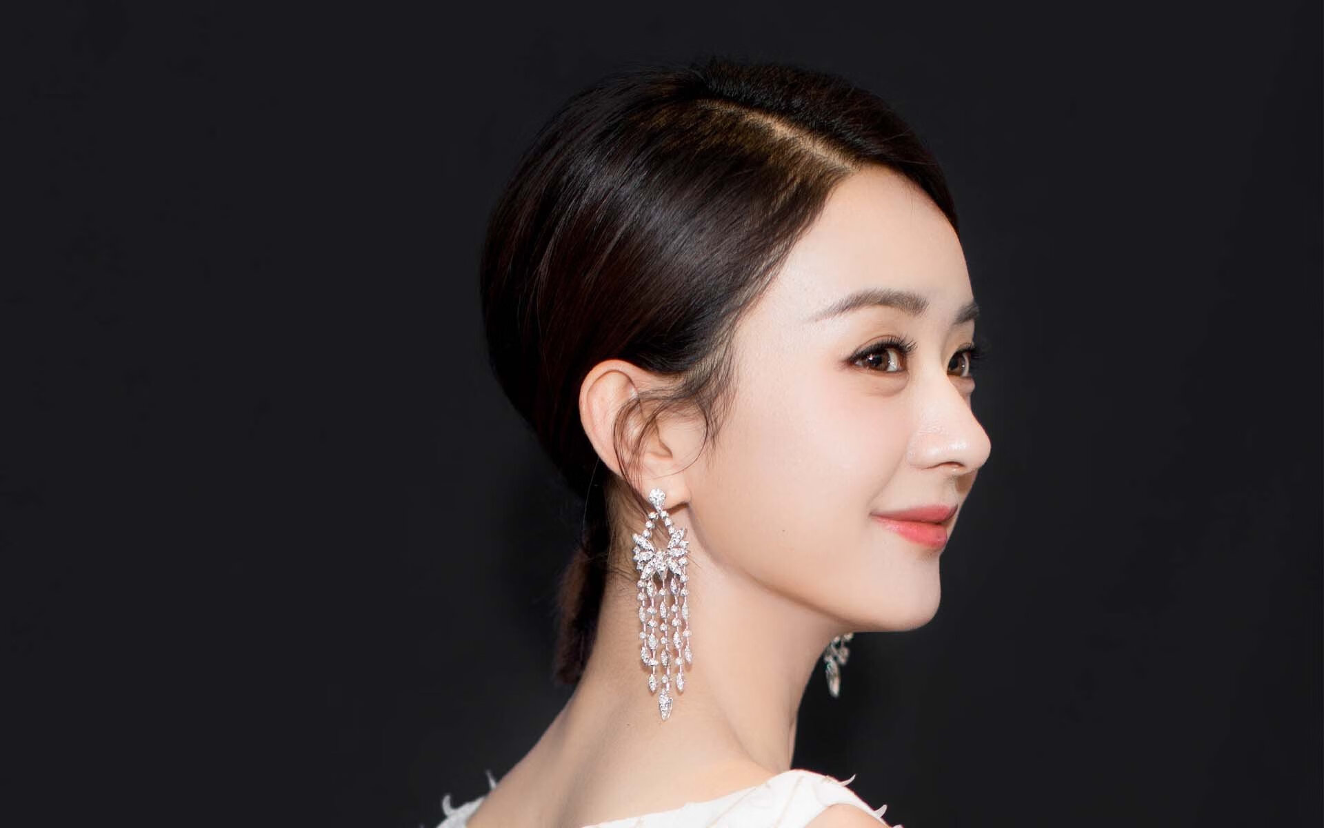 时空错位的MVP,当塔图姆空降费城,我们到底在看谁比赛?