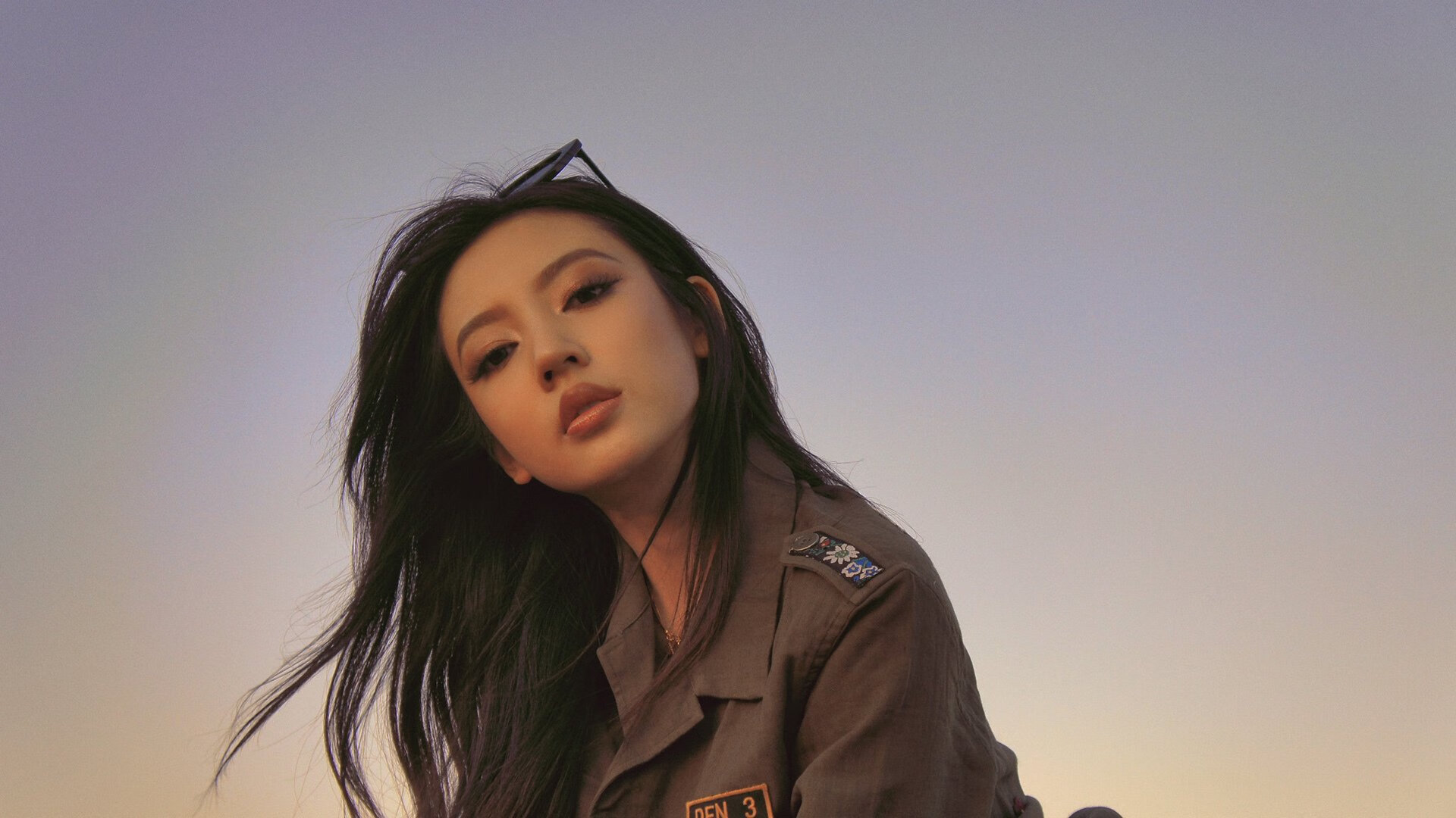 孤星耀鹏城,东契奇末节18分导演封锁大戏,独行侠跨境征服深圳