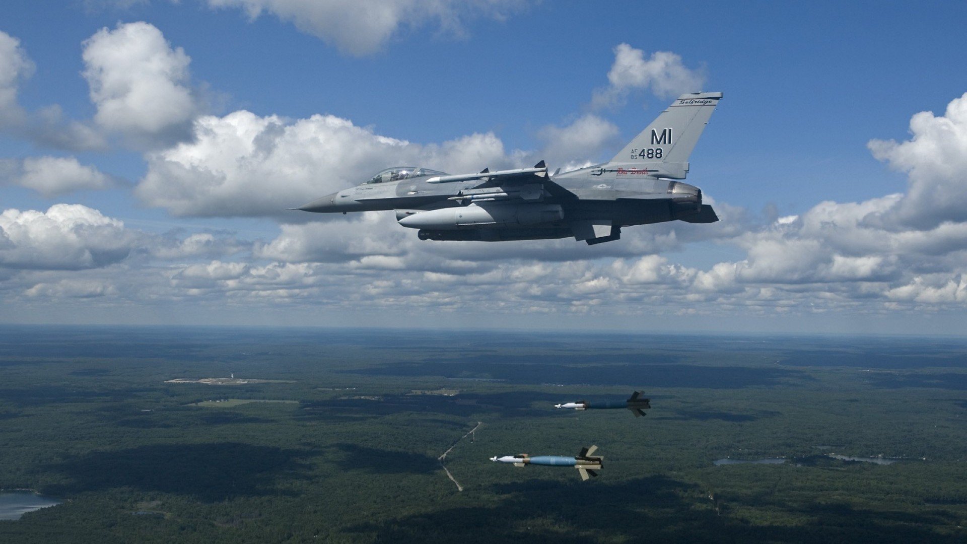 开云体育在线-当五号弯道成为圣地，劳塔罗在心跳之夜定义的唯一性