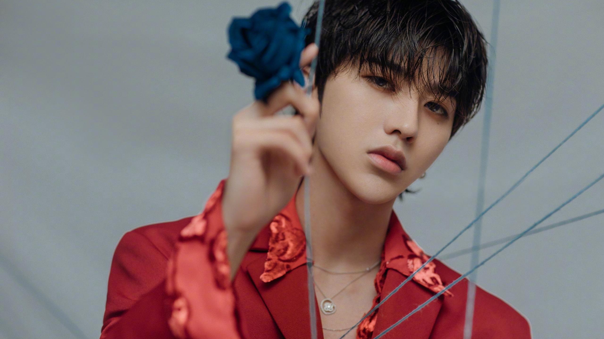 钢铁防线上的吟游诗人—金玟哉的双面大场面艺术