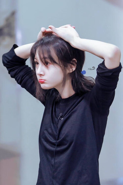 开云体育入口-孤星归来，群狼噬敌，本泽马导演里昂欧冠压制大戏