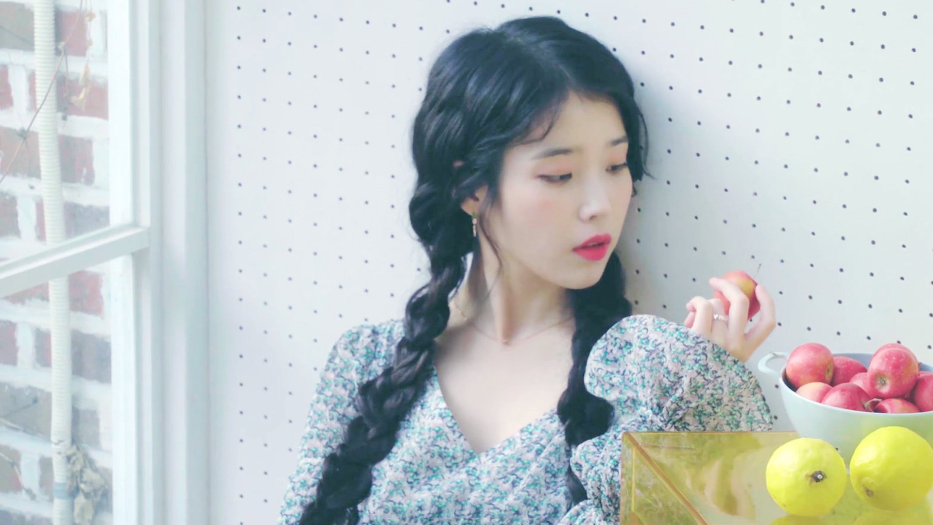 硬仗双城记，钢铁纽约鏖战血肉，圣城少年执掌0与1的王国