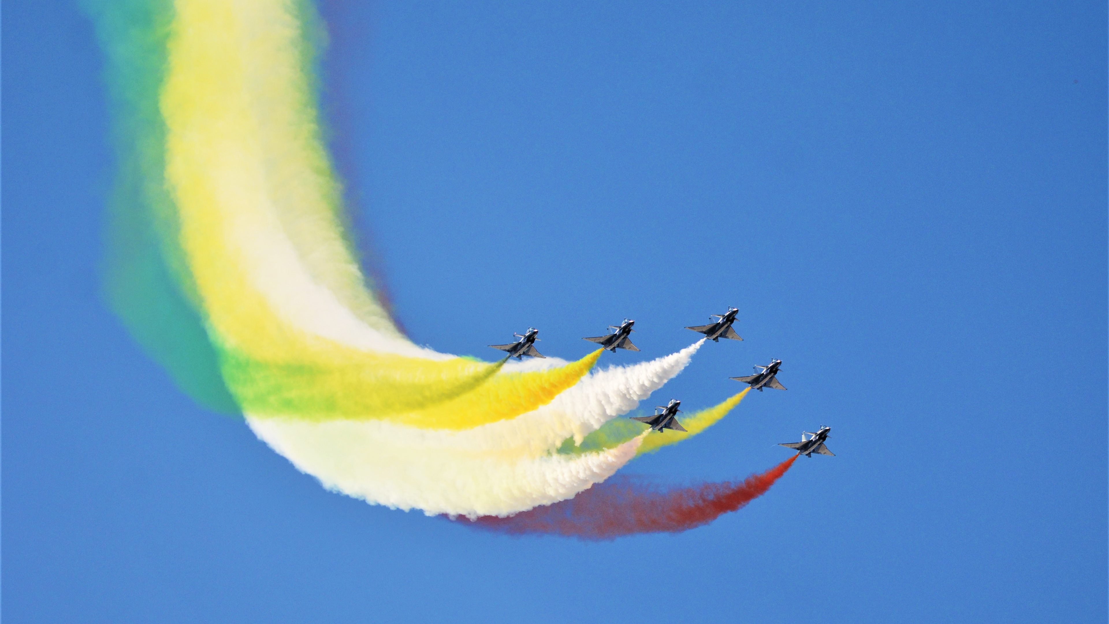 蓝月当空照，荒原尽折腰—论2026世界杯决赛唯一性的史诗时刻
